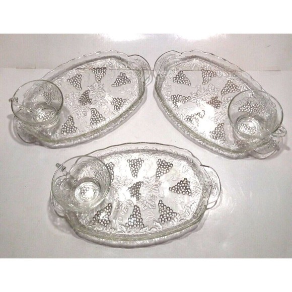 Vtg Anchor Hocking Glass Snack Set 6 Piece Plate & Cup Set Grape Leaf Design - Picture 2 of 12